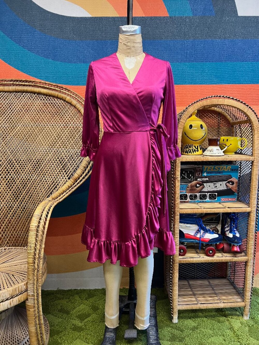 Vintage 1970s - 80s Angelica Ruffle Hem True Wrap Dress Size 14 Large